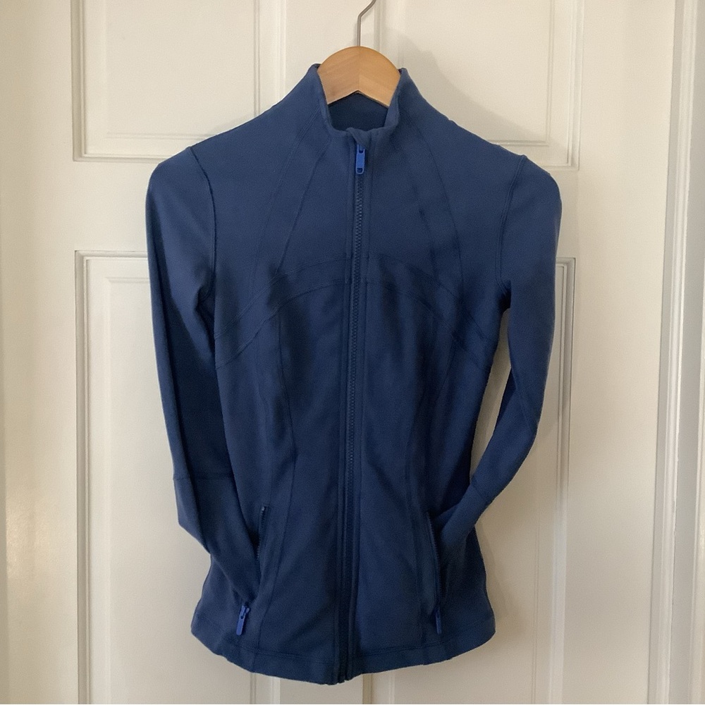 Lululemon define full zip jacket size 2 excellent condition